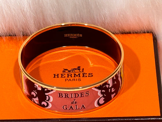 Hermès Brides de Gala Enamel Bangle – Pink Delirium