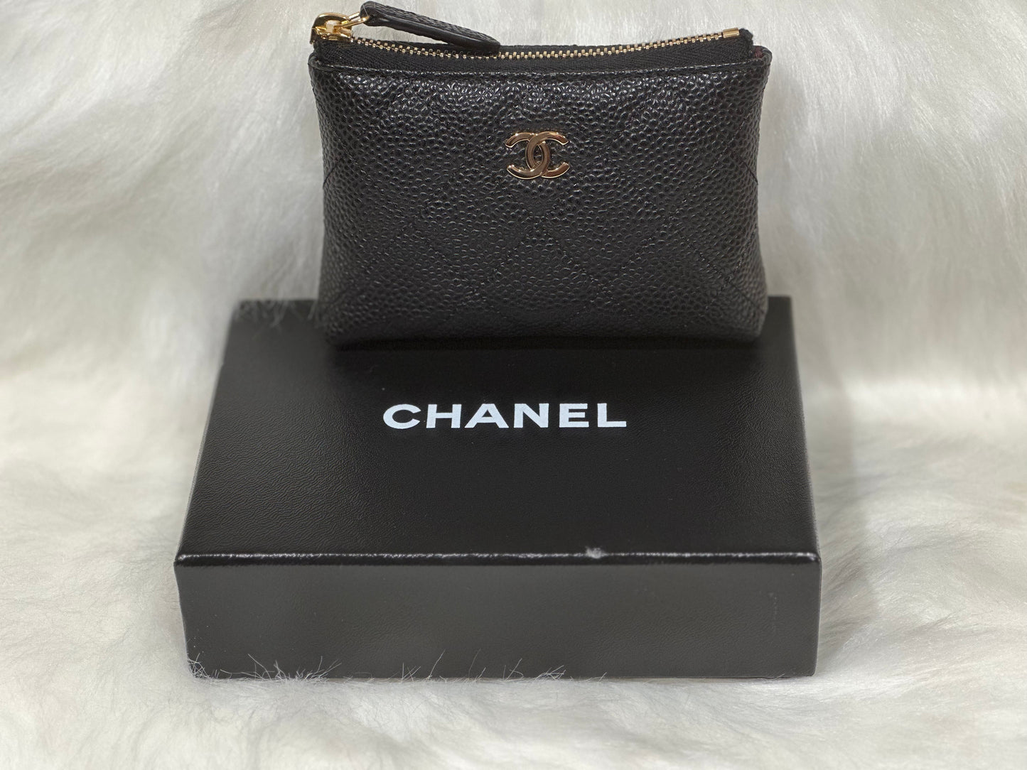 CHANEL Caviar Mini Pochette